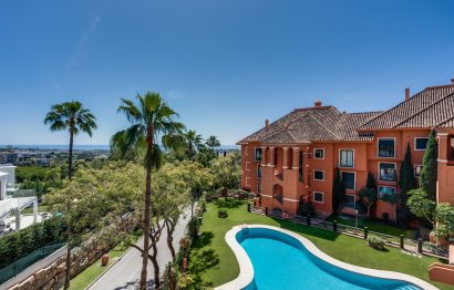 Apartment - Middle Floor Apartment - Resale -
            Benahavís - RSF-38242