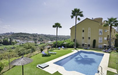 Apartment - Middle Floor Apartment - Resale - Estepona - Bel Air