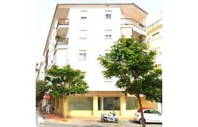 Apartment - Middle Floor Apartment - Resale - Estepona - Estepona Centro