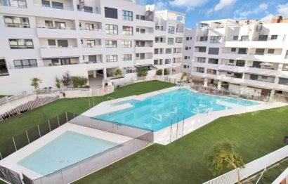 Apartment - Middle Floor Apartment - Resale - Estepona - Estepona Centro