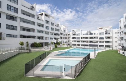 Apartment - Middle Floor Apartment - Resale - Estepona - Estepona Centro