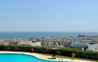 Apartment - Middle Floor Apartment - Resale - Estepona - Estepona Centro