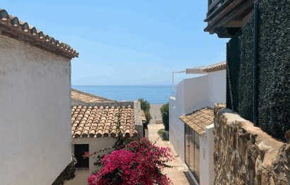 Apartment - Middle Floor Apartment - Resale - Estepona - Estepona Centro