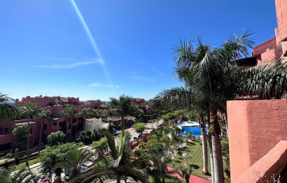 Apartment - Middle Floor Apartment - Resale - Estepona - Estepona