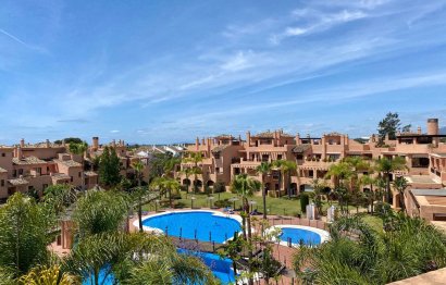 Apartment - Middle Floor Apartment - Resale - Estepona - Hacienda del Sol