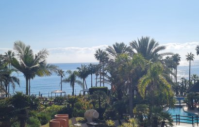 Apartment - Middle Floor Apartment - Resale -
            Estepona - RSF-98652
