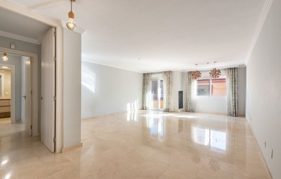 Apartment - Middle Floor Apartment - Resale - Fuengirola - Fuengirola Centro