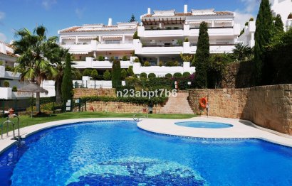 Apartment - Middle Floor Apartment - Resale - Marbella - Aloha