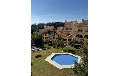 Apartment - Middle Floor Apartment - Resale - Marbella - Elviria