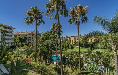 Apartment - Middle Floor Apartment - Resale - Marbella - Guadalmina Alta