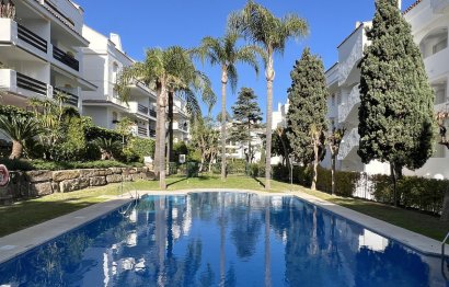 Apartment - Middle Floor Apartment - Resale - Marbella - Guadalmina Baja