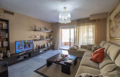 Apartment - Middle Floor Apartment - Resale - Marbella - Marbella