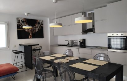 Apartment - Middle Floor Apartment - Resale - Marbella - Puerto Banús