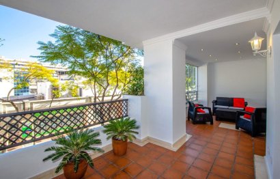 Apartment - Middle Floor Apartment - Resale - Marbella - Puerto Banús