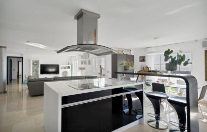 Apartment - Penthouse - Resale - Benalmádena - Benalmadena Centro