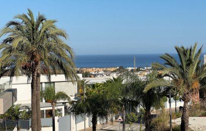 Apartment - Penthouse - Resale - Estepona - Cancelada