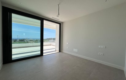 Apartment - Penthouse - Resale - Estepona - Estepona Centro