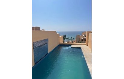 Apartment - Penthouse - Resale - Estepona - Estepona Centro