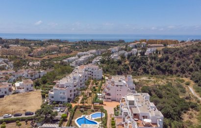Apartment - Penthouse - Resale - Estepona - Estepona Centro