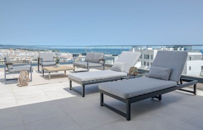 Apartment - Penthouse - Resale - Estepona - Estepona Centro