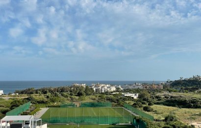 Apartment - Penthouse - Resale - Estepona - Estepona Centro