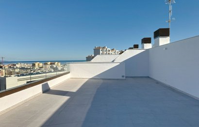 Apartment - Penthouse - Resale - Estepona - Estepona Centro