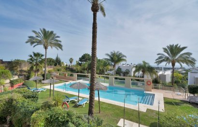 Apartment - Penthouse - Resale - Estepona - Estepona Centro