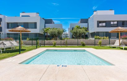 Apartment - Penthouse - Resale - Estepona - Selwo