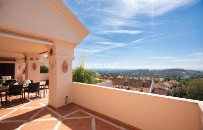Apartment - Penthouse - Resale - Marbella - Nueva Andalucia