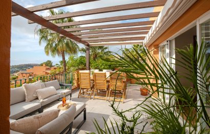 Apartment - Penthouse - Resale - Marbella - Nueva Andalucia