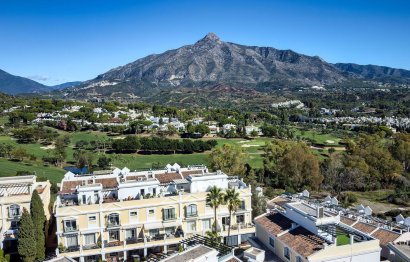 Apartment - Penthouse - Resale - Marbella - Nueva Andalucia