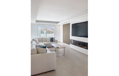 Apartment - Penthouse - Resale - Marbella - Puerto Banús