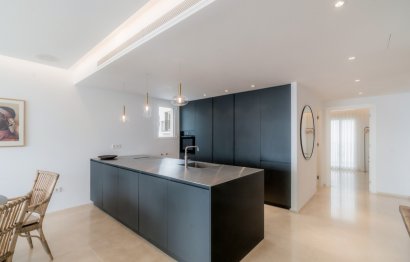 Apartment - Penthouse - Resale - Marbella - Puerto Banús