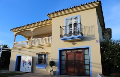 Commercial - Resale - Estepona -
                Estepona