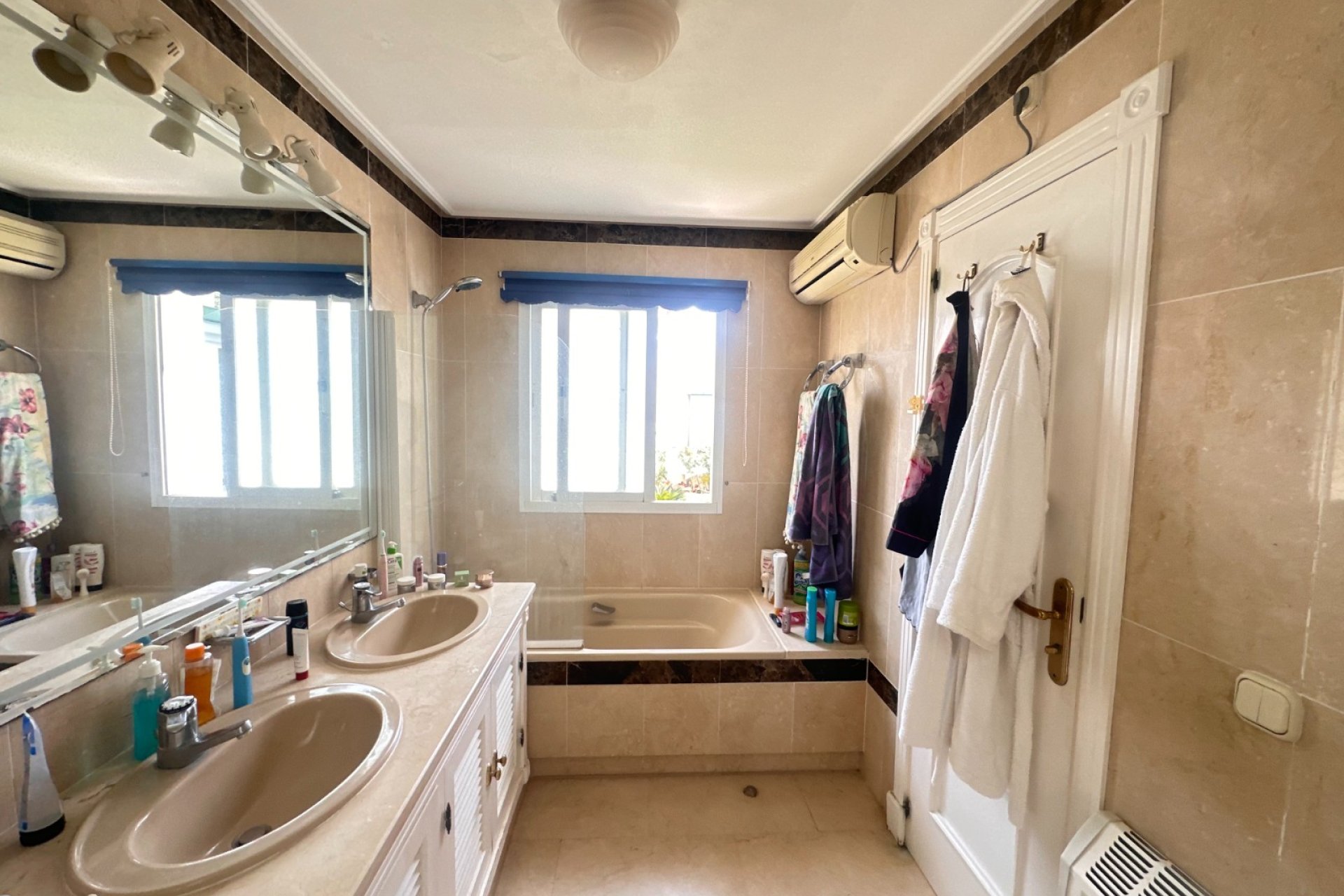 Dominion Beach, Estepona