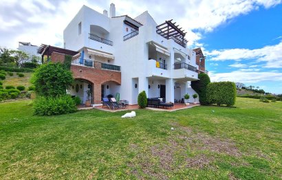 Ground floor apartment - Resale - Benahavís - Benahavís Centro