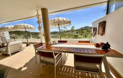 Ground floor apartment - Resale - Benahavís - Benahavís Centro