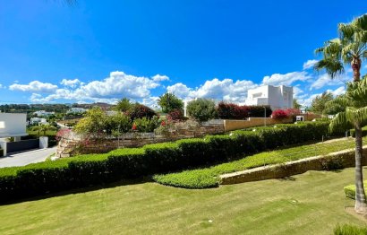 Ground floor apartment - Resale - Benahavís - Benahavís Centro