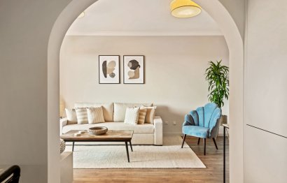 Ground floor apartment - Resale - Benahavís - Benahavís Centro