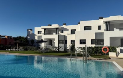 Ground floor apartment - Resale - Casares - Casares Playa