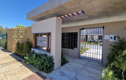 Ground floor apartment - Resale -
            Casares - RSF-82338