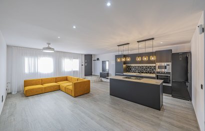 Ground floor apartment - Resale - Estepona -
                Atalaya