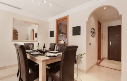 Ground floor apartment - Resale - Marbella - Aloha