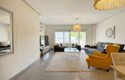 Ground floor apartment - Resale - Marbella - Nueva Andalucia