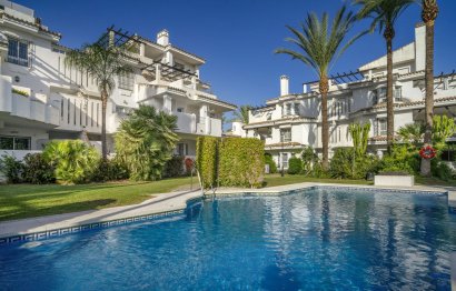 Ground floor apartment - Resale - Marbella - Nueva Andalucia