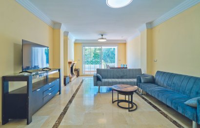 Ground floor apartment - Resale - Marbella - Río Real