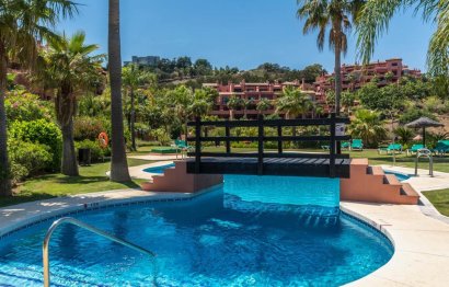Ground floor apartment - Resale -
            Marbella - RSF-27105