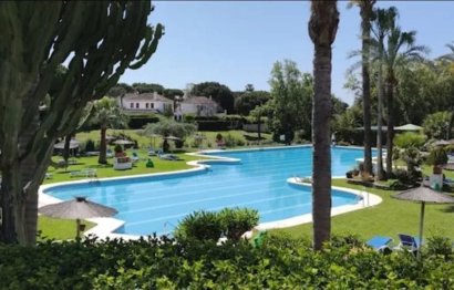 Ground floor apartment - Reventa - Estepona -
                Benamara