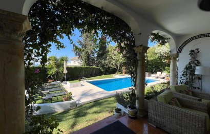 House - Detached Villa - Resale - El Paraiso - El Paraíso