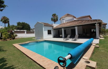 House - Detached Villa - Resale - El Paraiso - El Paraíso